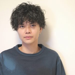 奥津賢一