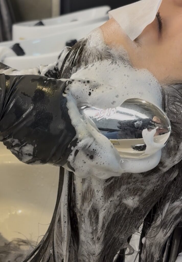 Refa brush【表参道/透明感カラー】