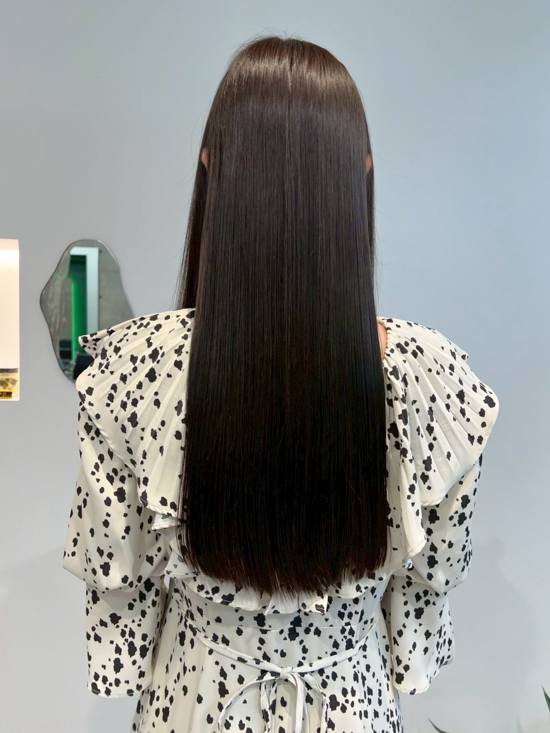 【髪質改善ストレート】うねり・広がりのない艶髪ロングへ